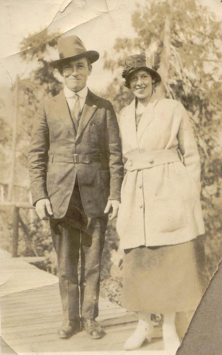 Levi Dendoff and his wife May (Mary), 1919.