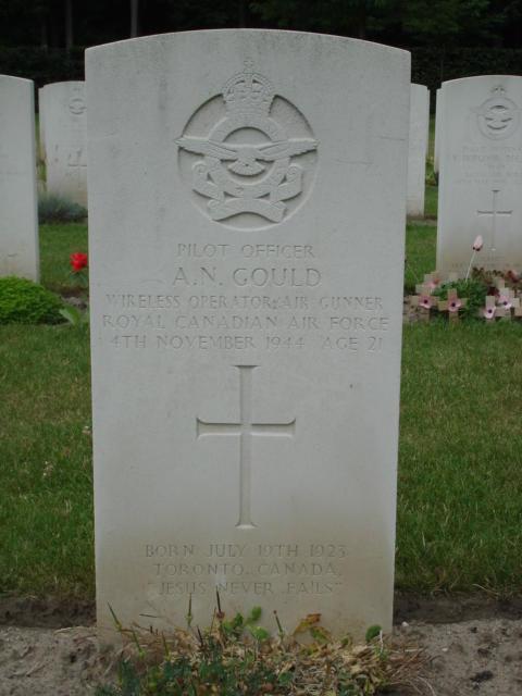 Albert Norman Gould's grave