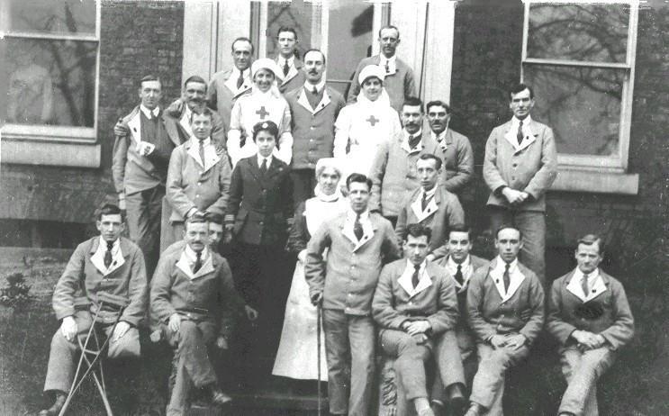 Moose Jaw Military Hospital, 1918.  George Ridgeway is in the back row on the right.