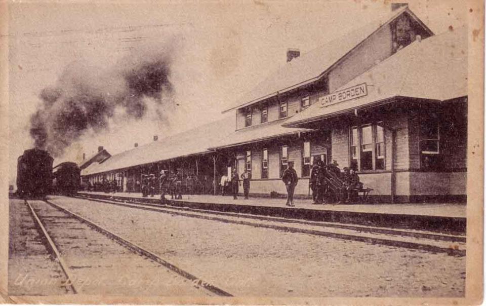 Train at Borden