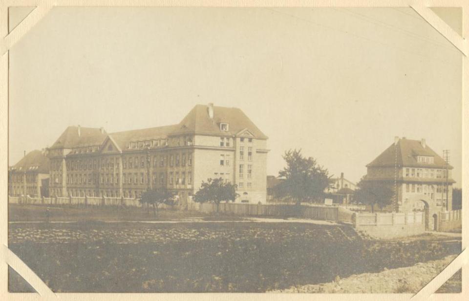 Exterior buildings and grounds, Heidelberg P.O.W. Camp, Germany, Aug. 1916, WWI